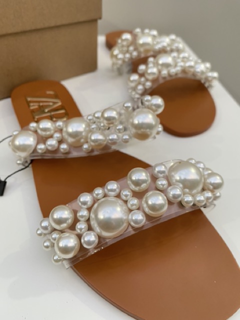 ZS Pearls Flat