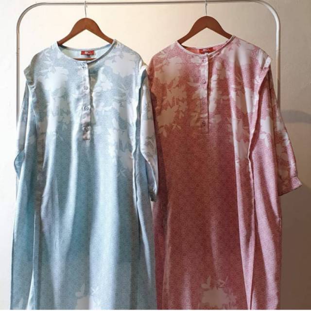 New Sofia dress Riamiranda dekade