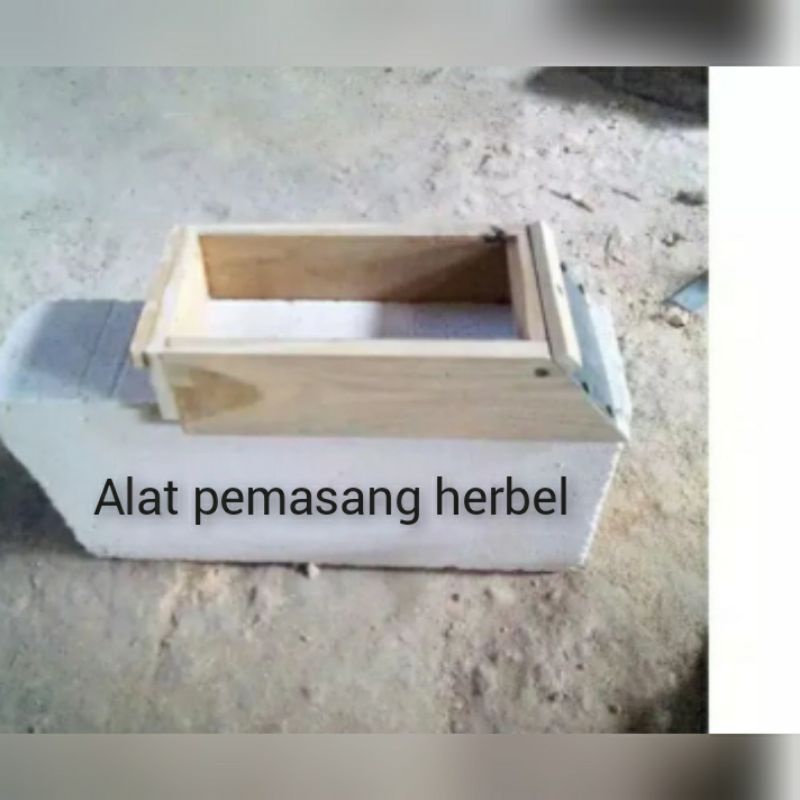 Alat pemasang herbel anti tumpah