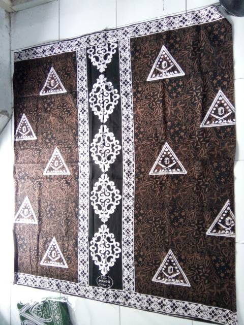 Sarung Batik Ippnu