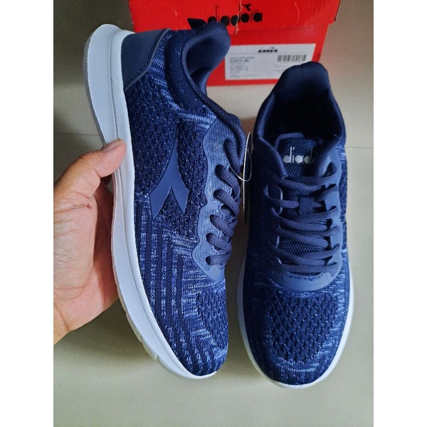 sepatu diadora aosta navy 39.40.41