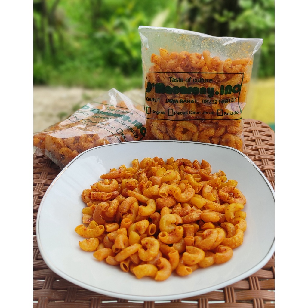 

makaroni bantet asin rasa extra pedas daun jeruk dan rasa original khas asli tasikmalaya ukuran 75 gram