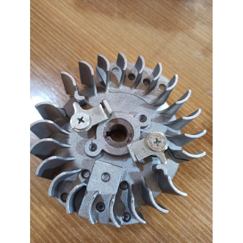 Roda Magnit Magnet Flywheel Chainsaw Besi 5200 5800