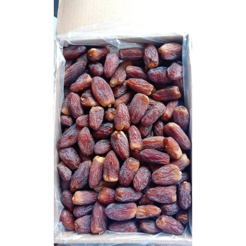 

Nature’s Blessing Kurma Royal Medjool 1kg