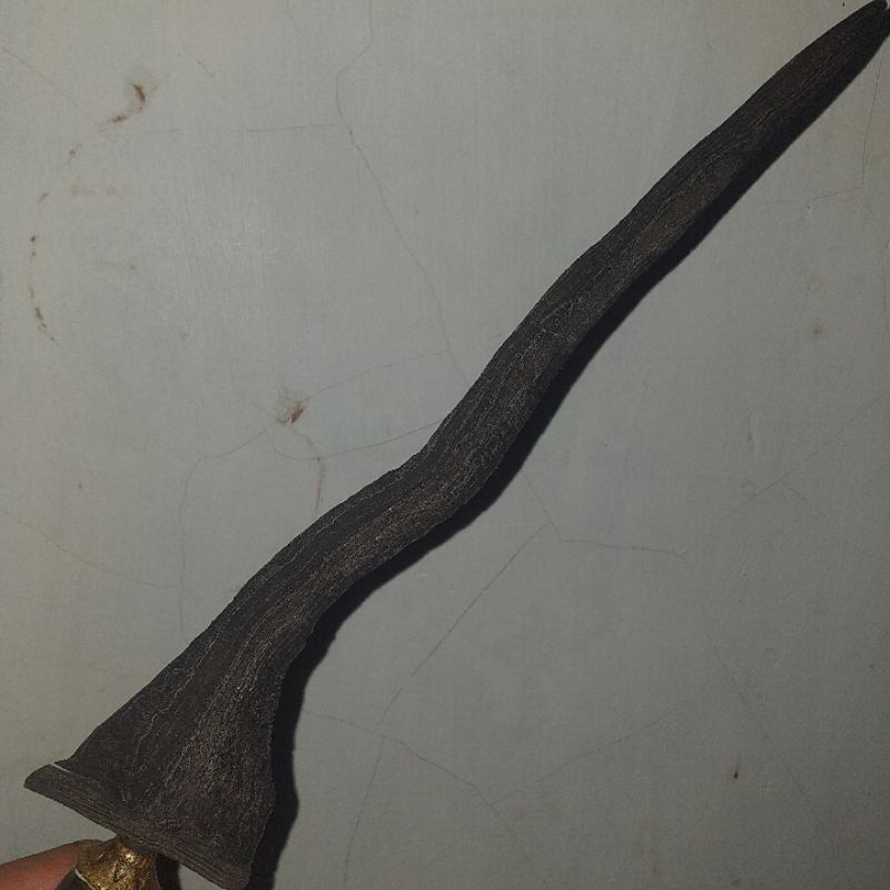 Keris Jangkung Luk 3 Pamor Banyumili/Ilining warih Patrem Sepuh