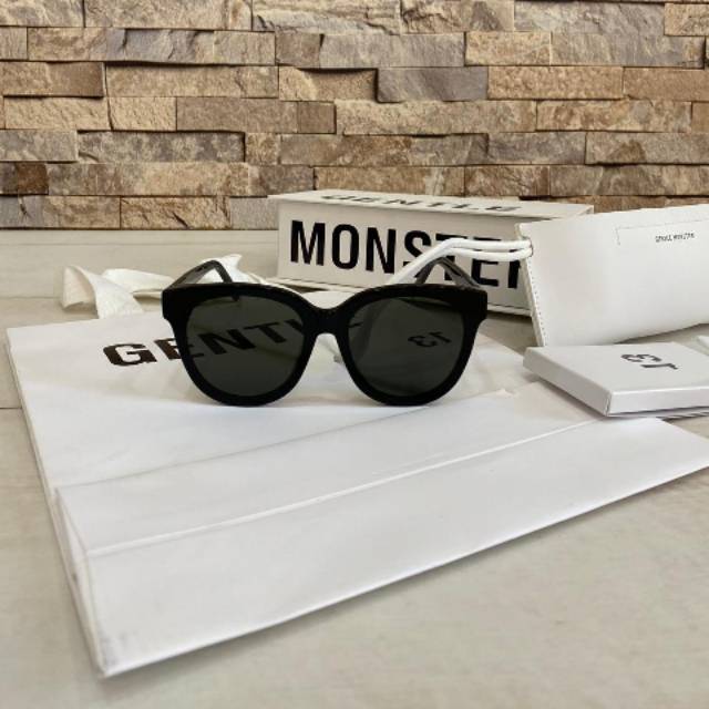 Kacamata GentleMonsterScarlet