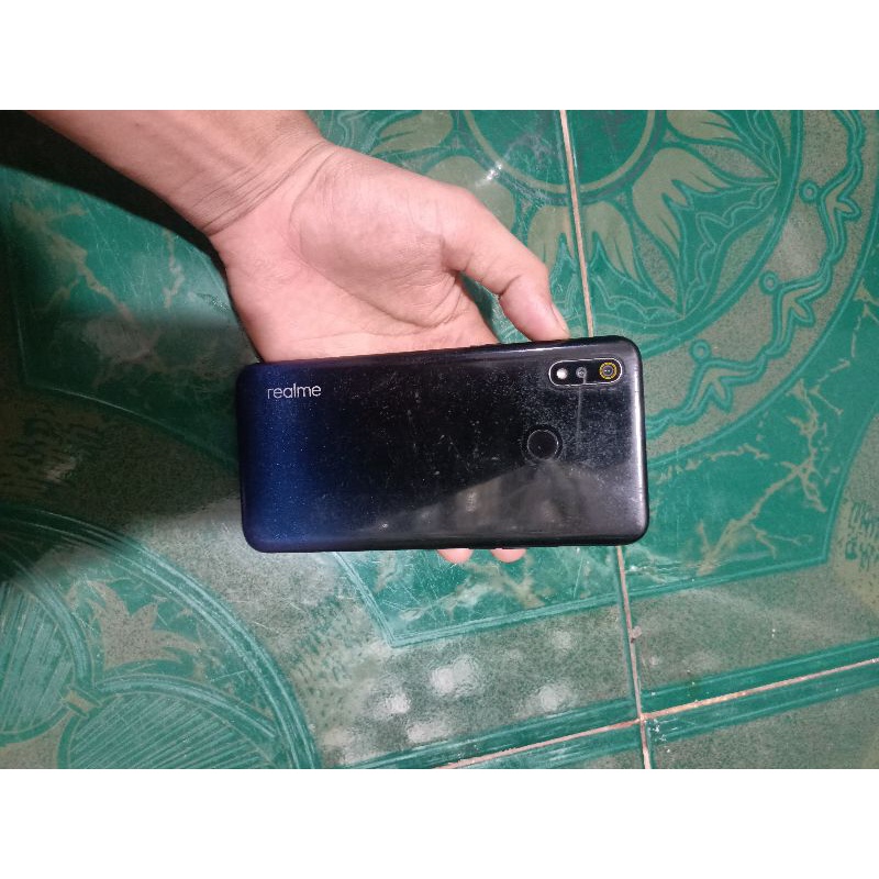 realme 3 ram 4/64 bekas