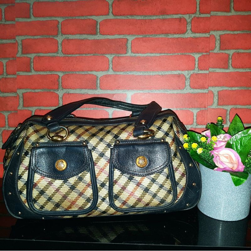 Preloved Tas Daks Motif