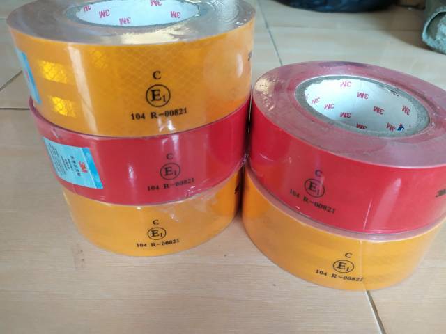 Sticker Reflector Pemantul Cahaya KIR DISHUB Diamond Grade Tape per 30cm 60cm