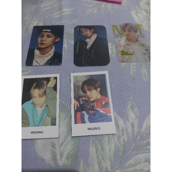 

PC yangyang tincase+sticker resonance pola 90's love