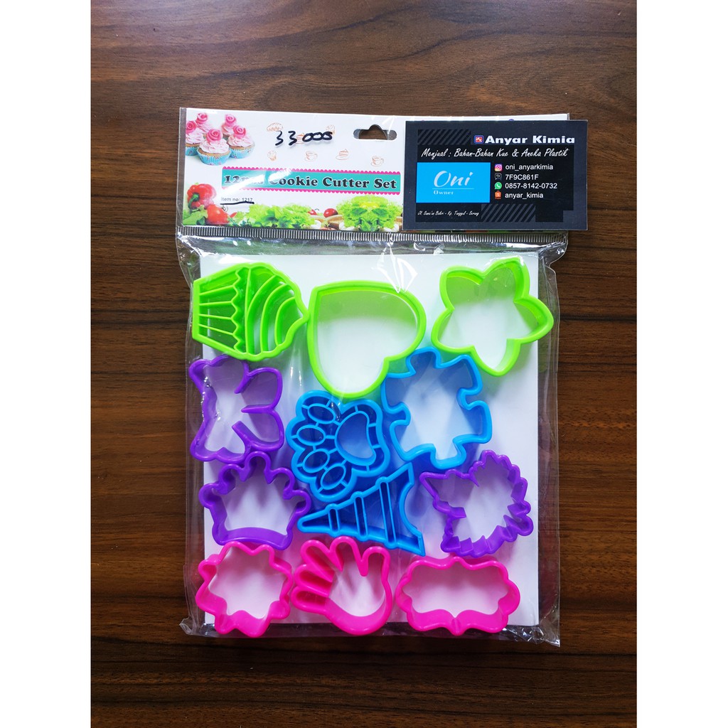 

Alat Kue 12 Pcs Cookies Cutter set