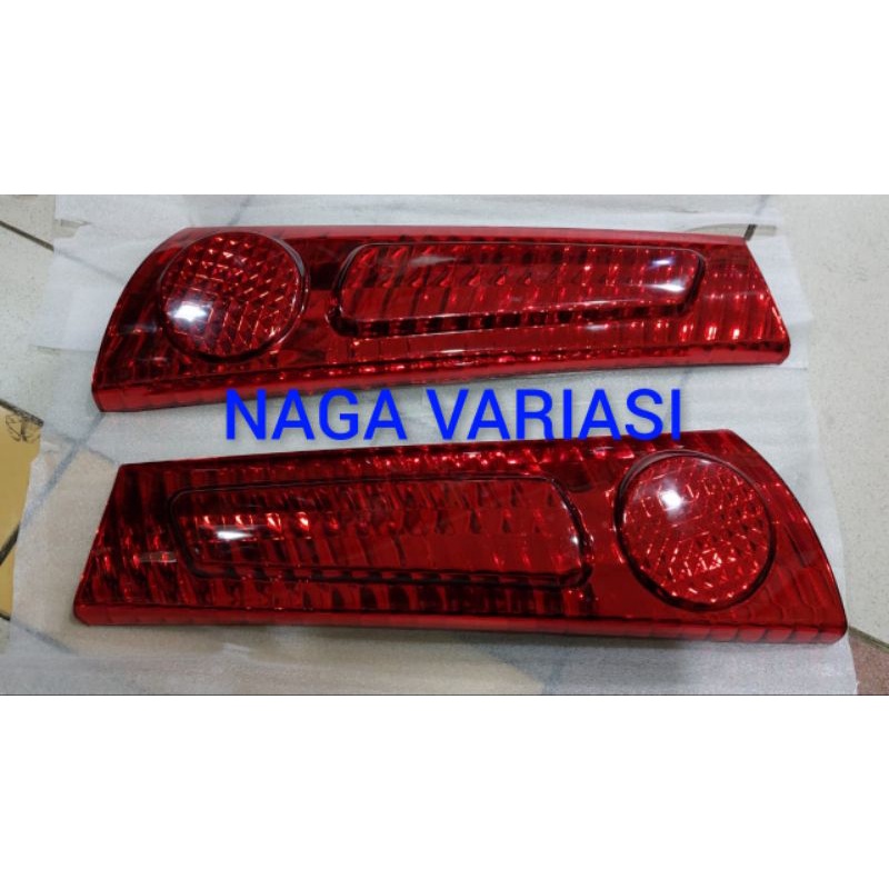 REFLEKTOR LAMPU BELAKANG TOYOTA AVANZA TAHUN 2004+2011