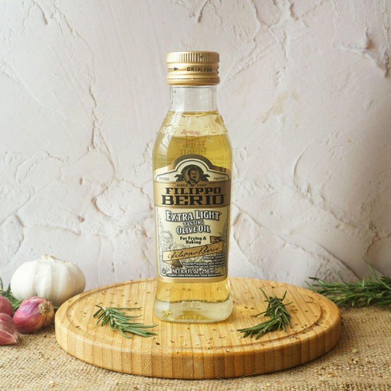 

Filippo Berio Minyak Zaitun Extra Light Olive Oil 250 ml