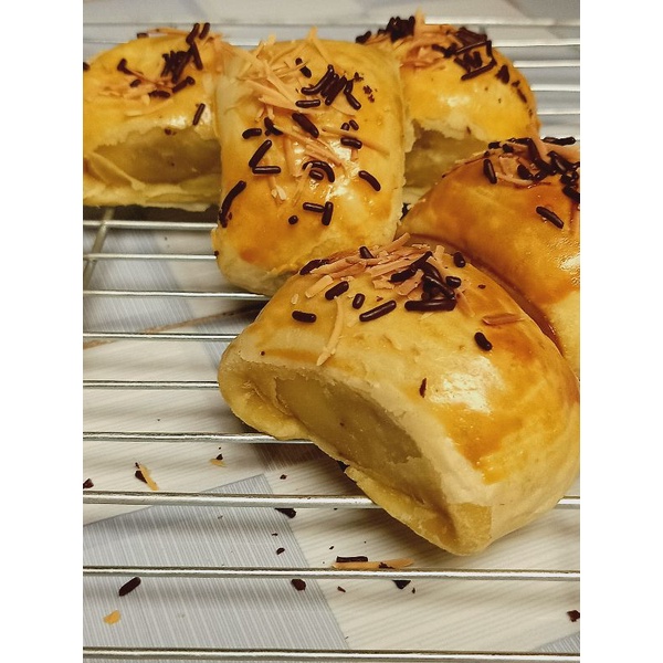 

bolen pisang coklat keju