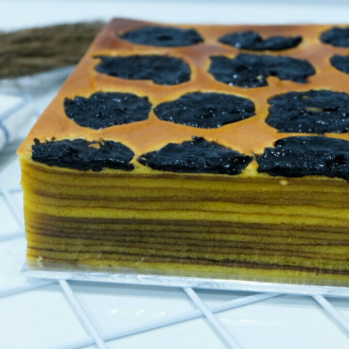 

KUE LAPIS SPESIAL FULL WISMAN