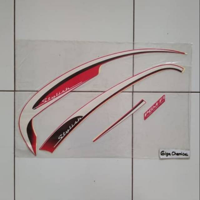 Striping sticker list body scoopy 2013 merah