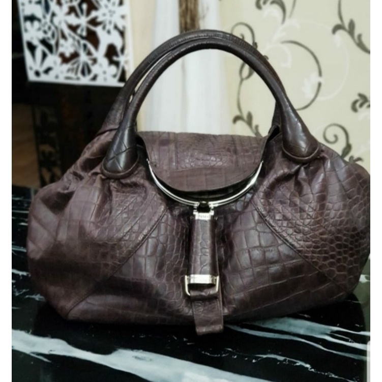 tas fendi spy