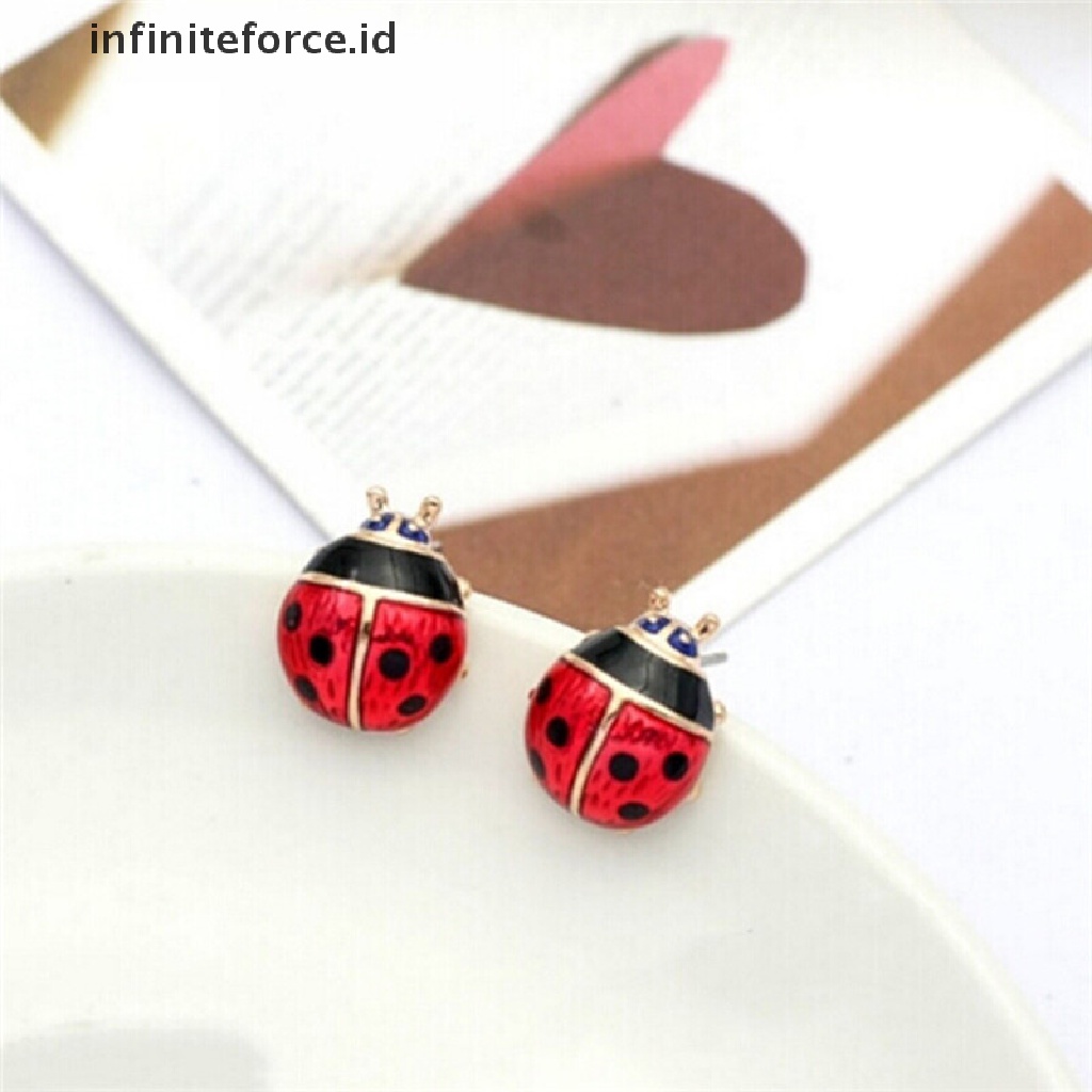 Anting Stud Desain Kumbang Warna Merah