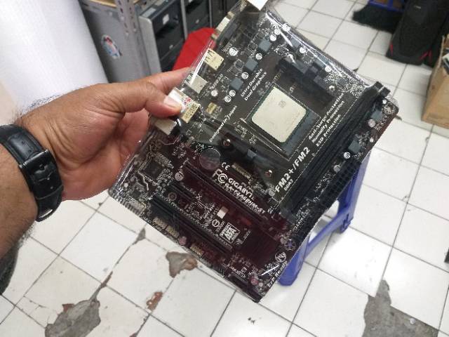 Motherboard Gigabyte GA F2A68HM S1 Plus AMD A6 6400