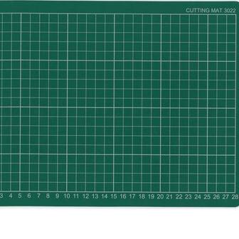 

빠 COMBO A4 PINK / HIJAU PVC Cutting Mat / Cutting Pad / Alas Potong A4 + PEN CUTTER Hot