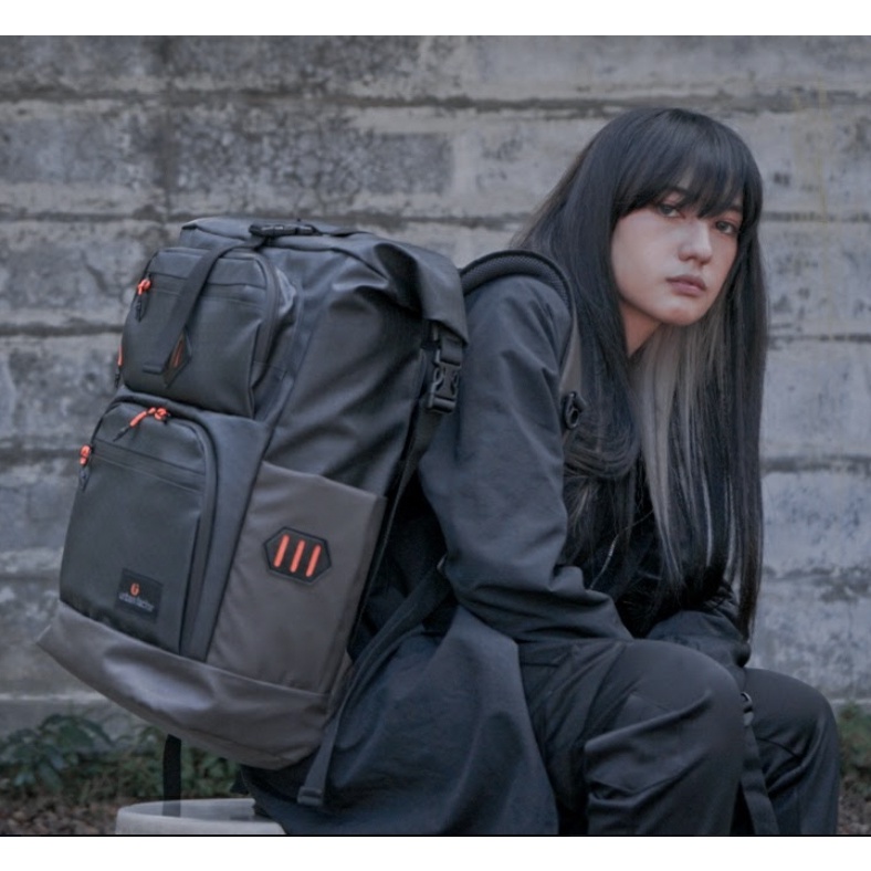 AILERON BLACK GREY |MANNEEDME x URBAN| Tas Ransel Punggung Pria Backpack ORIGINAL