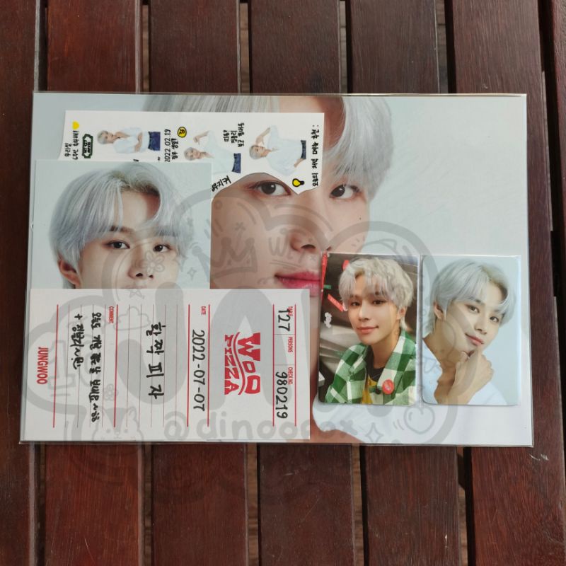Jungwoo Season Greeting's NCT 127 set 2022 sg22