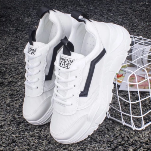 Sepatu Sneakers Wanita Vhanns Trandyy Korea AMC 51