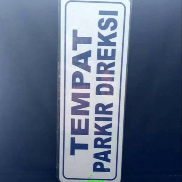 

Sign label acrylic tempat parkir direksi 14x40cm, plat akrilik