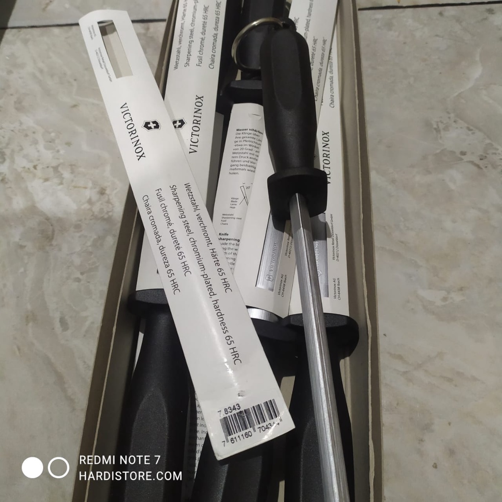 ID ASAHAN PISAU OVAL 27 CM VICTORINOX SHARPENING STEEL 7.8343 BLACK HANDLE FINE CUT ORIGINAL SWISS