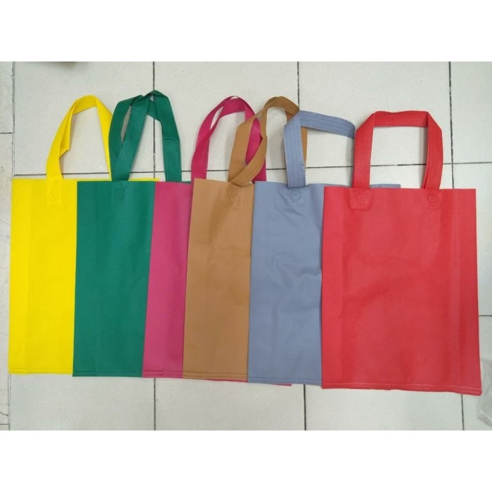 Tas Handle Spunbond 25 x 35 x 10 / Tas Belanja Aneka Warna