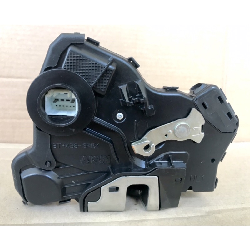 Door Lock Assy Pintu Depan Kiri mobil Toyota Innova, Fortuner, Hilux, Yaris, Vios (Gen 1)