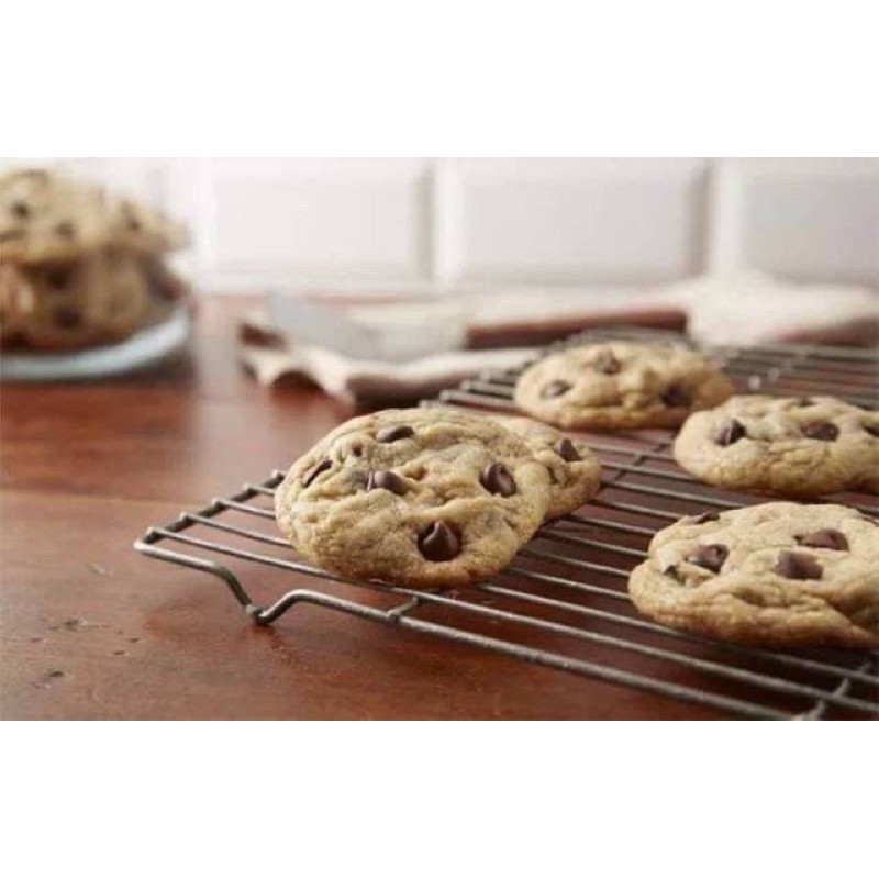 soft chocolate chip cookies video - natashaskitchencom on hershey chocolate chip cookie recipe with shortening