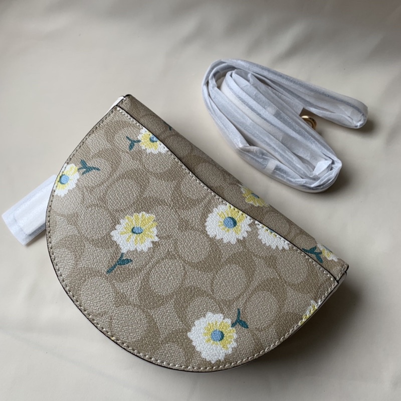 Coach Ellen Crossbody In Signature Canvas With Daisy Print(C3597)