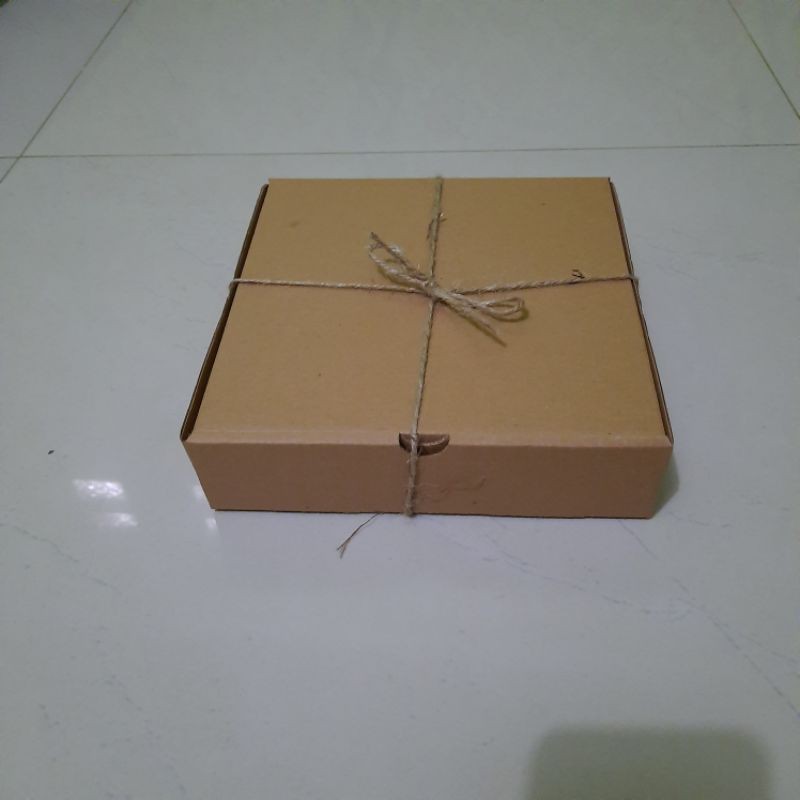 

Paket Hampers co 1kg