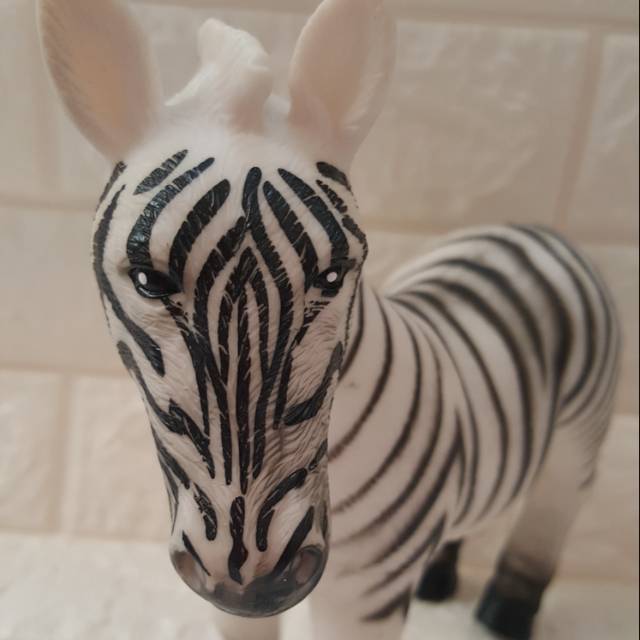 Mainan karet binatang