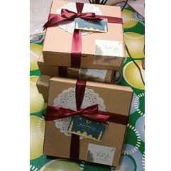 Souvenir Hampers Sajadah Kecil Gift Box Ultah  Tasbih Hampers Lebaran Hampers Ramadhan Souvenir Hadiah Kado Souvenir Tahlilan 100 hari Souvenir Yasinan Kado Ultah Souvenir Juri Kado Souvenir Anak Yatim Souvenir Sajadah Kecil Bulu/Bludru