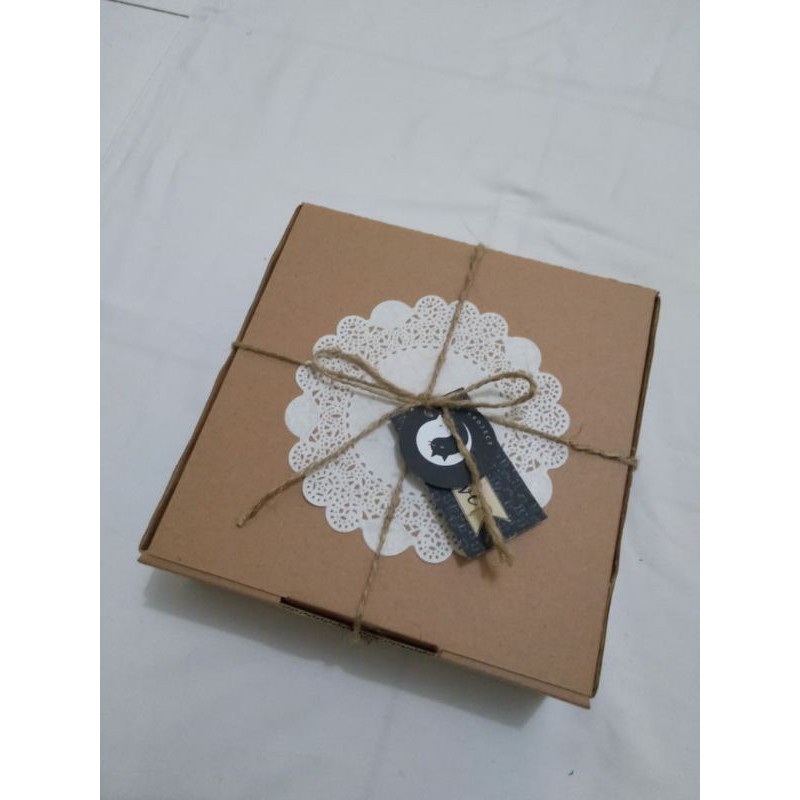 

Gift BOX cuma box dan pernak pernik saja