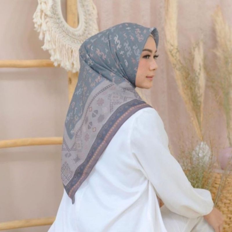 Hijab Segiempat Motif Etnic Terbaru Jilbab Segiempat Motif Kerudung
