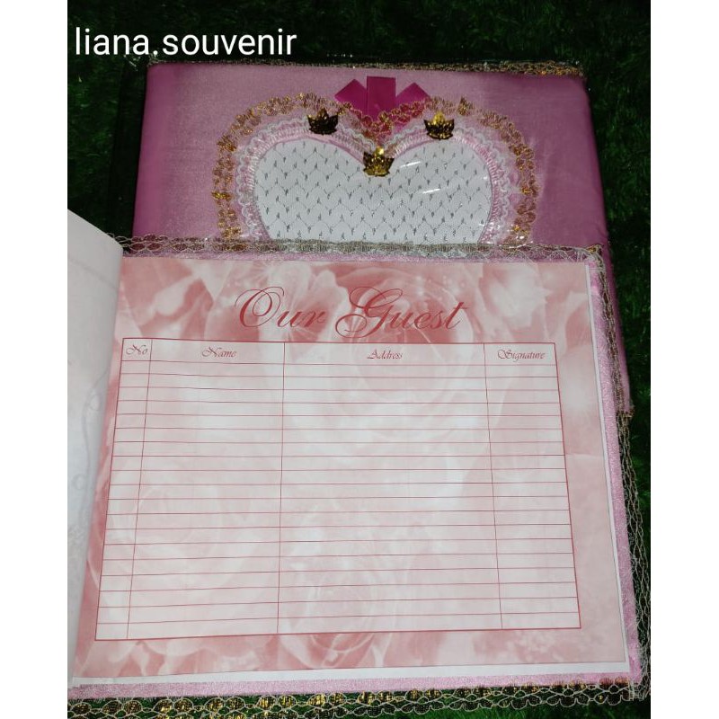 

Souvenir pernikahan buku tamu renda love warna pink (isi 2 buku 2 spidol)