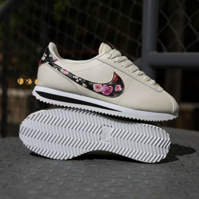 NIKE CORTEZ SEE BASSIC CREAM FLORAL ORIGINAL 100% - SEPATU NIKE CORTEZ - SEPATU NIKE WANITA ORIGINAL