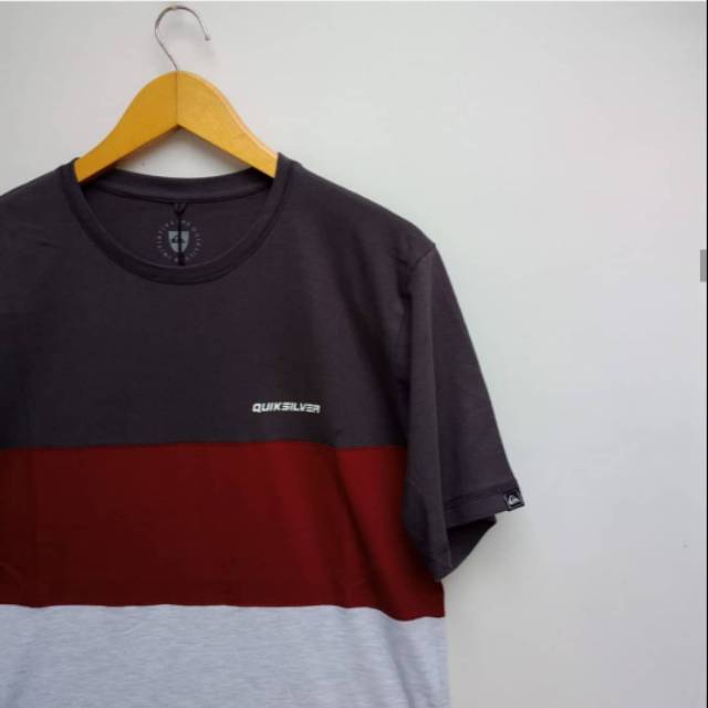 Kaos Kombinasi 3 Dimensi