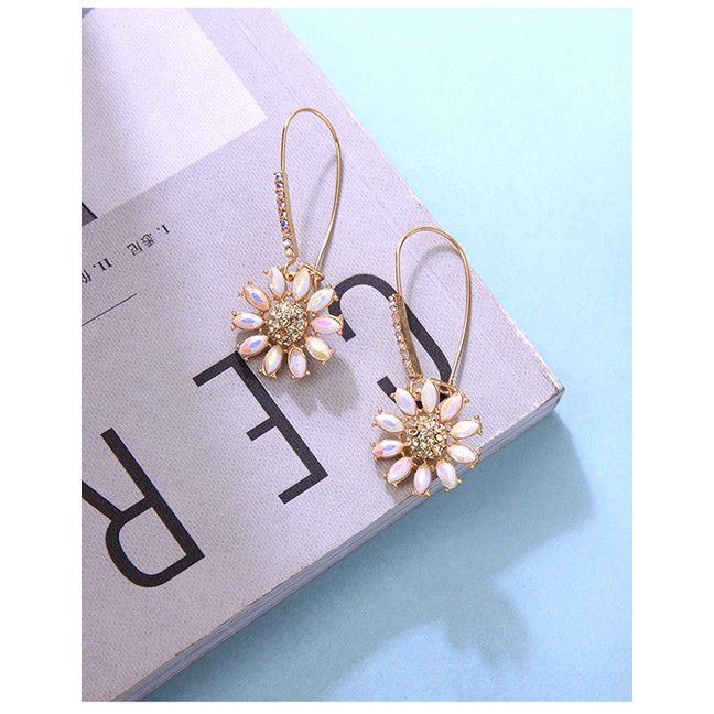 LRC Anting Gantung Fashion White Flower Earrings F80711