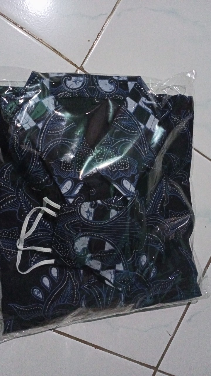 Kemeja Batik Pria Lengan Panjang Navy Lapis Furing Reguler Fit Katun Primisima Batik Solo