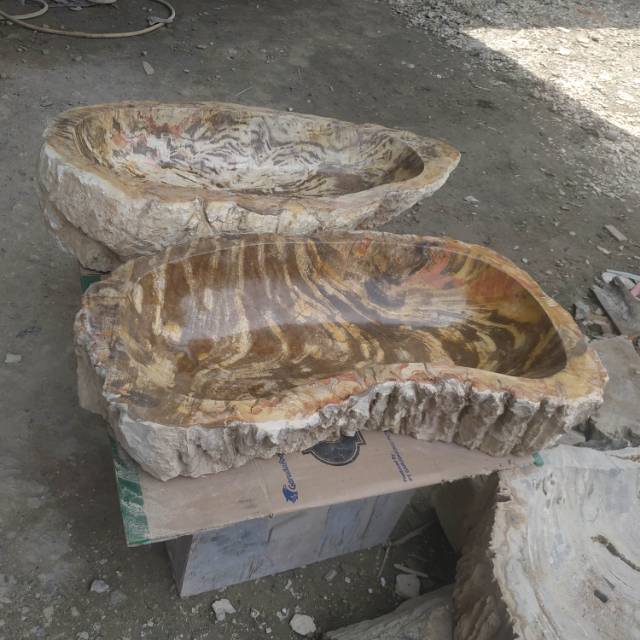 Wastafel batu alam fosil kayu langka