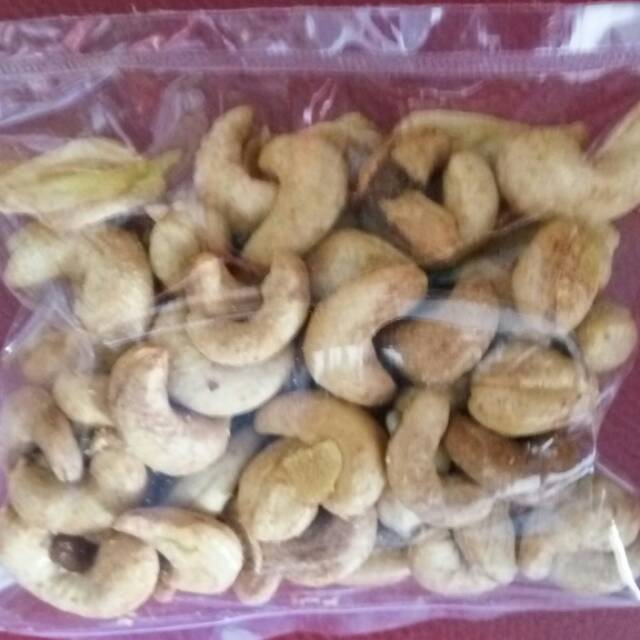 

Kacang Mete bawang putih goreng