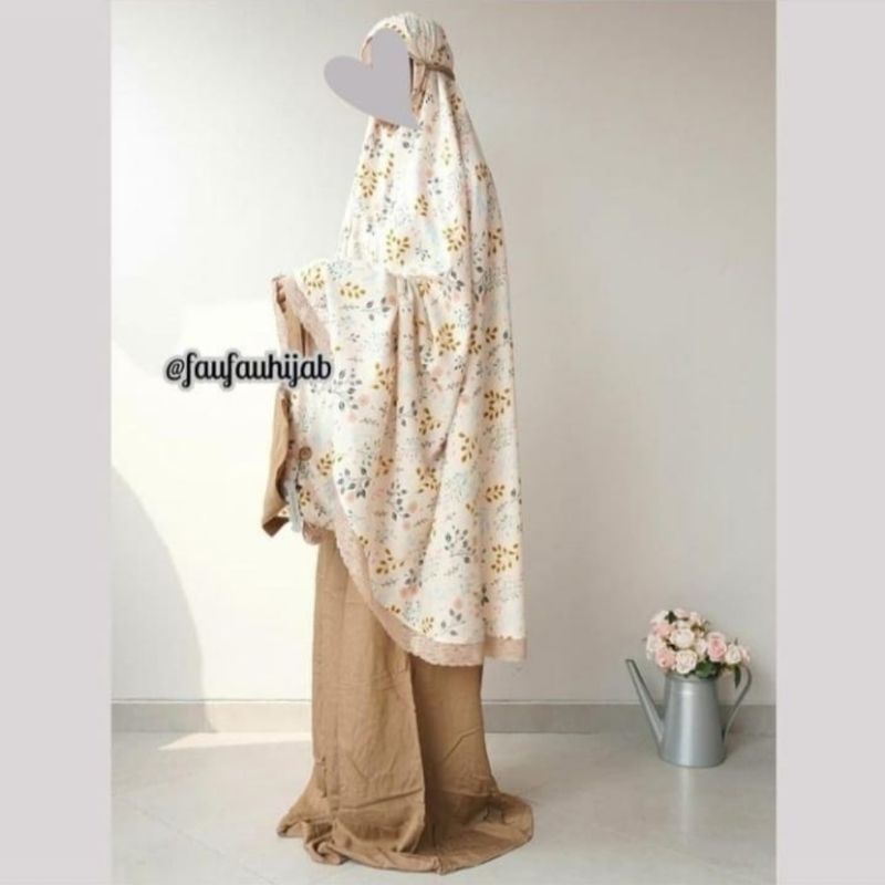 Mukena faufau butik Selma bunga kecil nude