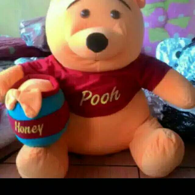 Boneka the pooh size:.XL.