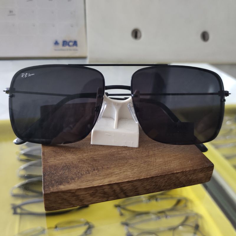 kacamata hitam pria model pilot aviator UV protection RB space
