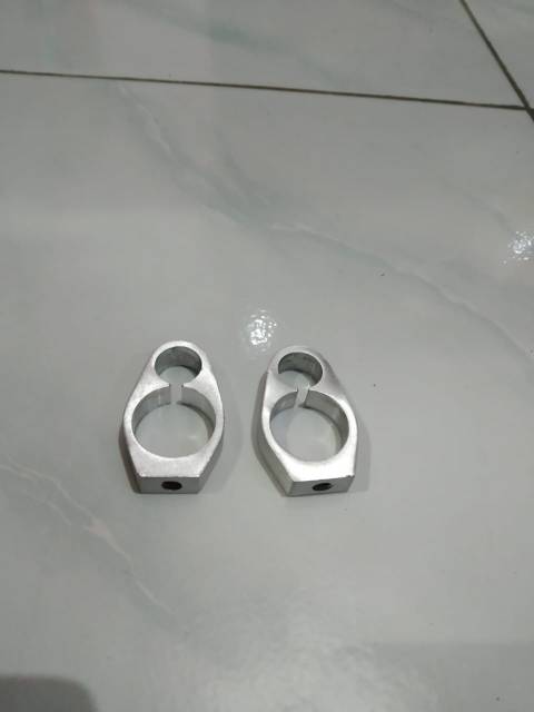Anting tengah od22 sharp