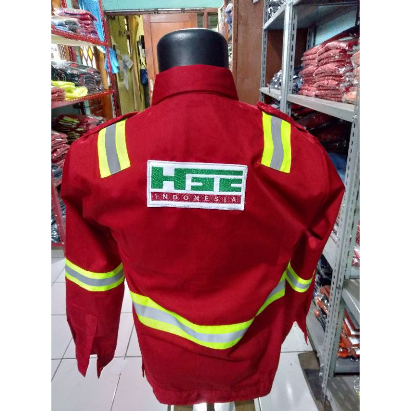 SERAGAM SAFETY HSE FULL LOGO DEPAN DAN PUNGGUNG KANCING MERAH KAIN DRILL ADEM TEBAL